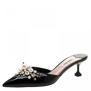 Miu Miu Black Patent Leather Faux Pearl Embellished Pointed Toe mules Size 38