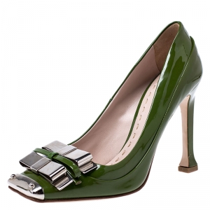مملوكة مسبقًا Miu Miu Green Patent Leather Metal Square Toe And Bow Detail Pumps Size 36.5