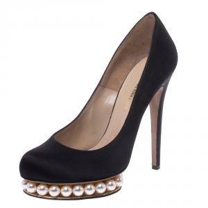 Nicholas Kirkwood Black Satin And Faux Pearl Embellished Platform Pumps Size 38
