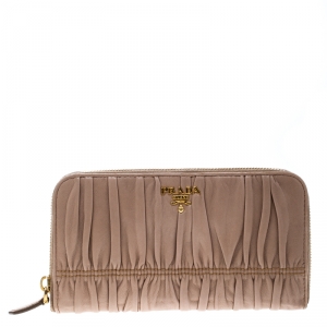 Pre Owned Prada Beige Nappa Gaufre Leather Zip Around Wallet