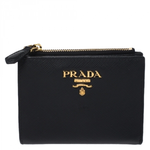 Pre Owned Prada Black Saffiano Leather Compact Wallet