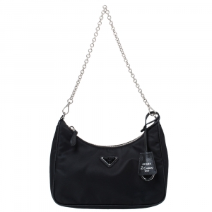 Pre Owned Prada Black Nylon Re-Edition 2005 Shoulder Bag