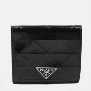 Pre Owned Prada Black Glossy Triangle Quilt Leather Flap Card Case 