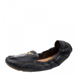 Pre Owned Prada Dark Blue Leather Scrunch Moccasins Size 41