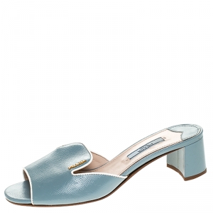  Prada Powder Grey Patent Saffiano Leather Block Heel Open Toe Sandals Size 36