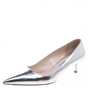 Pre Owned Prada Silver Metallic Leather Pointed Toe Pumps Size 39