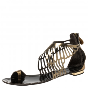 مملوكة مسبقًا Roberto Cavalli Gold Cut Out Leather Toe Ring Flat Sandals Size 41