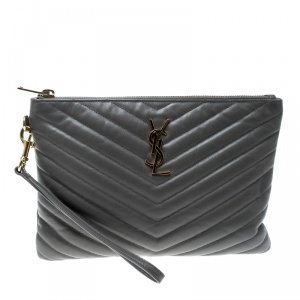 مملوكة مسبقًا حقيبة كلتش سان لوران حمالة معصم مونوغرامية جلد مبطنة رمادية