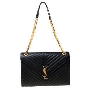 مملوكة مسبقًا Saint Laurent Black Leather Monogram Envelope Shoulder Bag