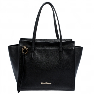 Pre Owned Salvatore Ferragamo Black Pebbled Leather Medium Amy Tote Bag
