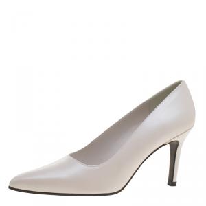 Stuart Weitzman White Pearl Finish Leather Pointed Toe Pumps Size 38.5