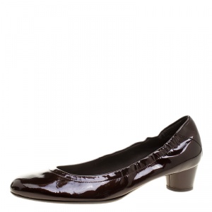 Stuart Weitzman Brown Patent Leather Scrunch Pumps Size 39.5