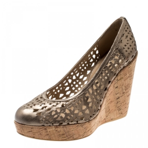 Stuart Weitzman Metallic Gold Leather Nudotcomer Lazer Cut Cork Wedge Platform Pumps Size 39