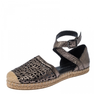 Stuart Weitzman Metallic Lasercut Textured Leather Ozarks Espadrilles Flat Size 37.5
