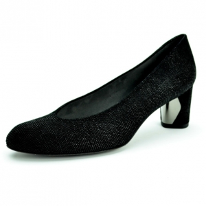 Stuart Weitzman Black Solar Goosebump Pumps Size 38.5