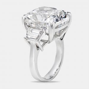 Pre Owned 22.00 cts Cushion Cut and Trapezoid Lab Grown Diamond 18k White Gold Ring Size 55