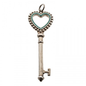 Pre Owned Tiffany & Co. Beaded Heart Enamel Key Silver Pendant