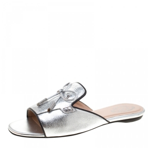 Pre Owned Tod's Limited Edition Metallic Silver Textured Leather Crystal Embellished Bow Peep Toe Flat Slides Size 37
