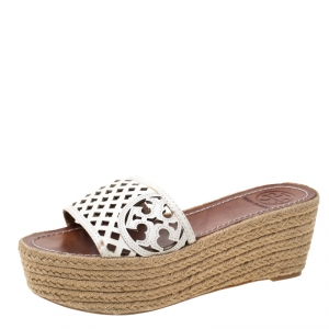 مملوكة مسبقًا Tory Burch White Leather Thatched Platform Wedge Sandals Size 36.5