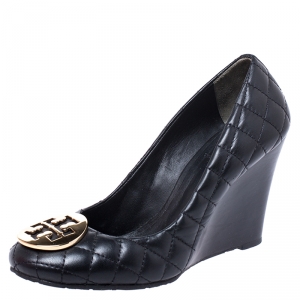 Pre Owned Tory Burch Black Quilted Leather Reva Logo Studded Wedge Pumps Size 37
