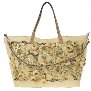مملوكة مسبقًا Valentino Beige Canvas Sequin Beaded Floral Applique Tote