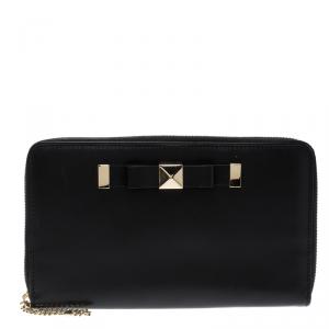 Pre Owned Valentino Black Leather Rockstud Zip Around Wallet