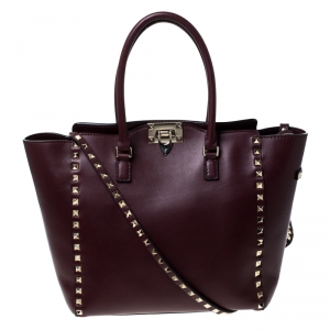 مملوكة مسبقًا Valentino Burgundy Leather Small Rockstud Shopper Tote