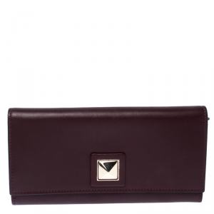 Pre Owned Valentino Burgundy Leather Flap Continental Wallet
