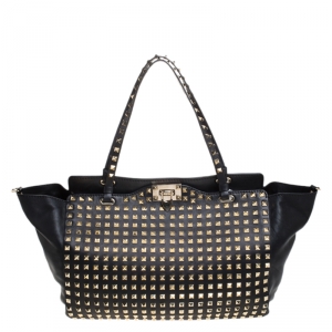 Pre Owned Valentino Black Leather Medium Rockstud Tote