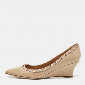 Valentino Beige Patent Leather Rockstud Pointed Toe Wedge Pumps Size 39.5