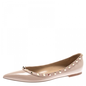 مملوكة مسبقًا Valentino Beige Patent Leather Rockstud Ballet Flats Size 41