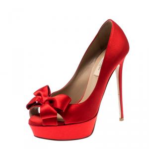 Pre Owned Valentino Red Bow Satin Peep Toe Platform Pumps Size 37