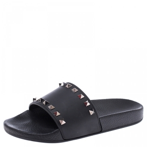 Pre Owned Valentino Black Rubber Rockstud Slide Sandals Size 37