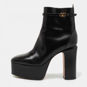 مملوكة مسبقًا Valentino Black Leather Platform Zip Up Ankle Boots Size 39