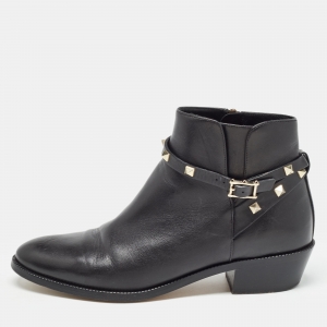 مملوكة مسبقًا Valentino Black Leather Rockstud Ankle  Boots Size 40