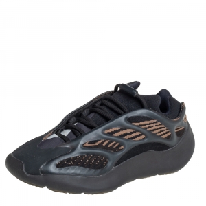 Pre Owned Yeezy x Adidas Black Mesh And Polyurethane 700 V3 Clabro Sneakers Size 39 1/3