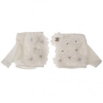 Pre Owned Chanel White Floral Fingerless Mesh Gloves