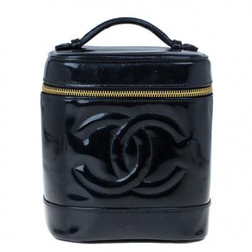 Pre Owned Chanel Black Patent Leather Vanity Bag