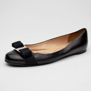 Salvatore Ferragamo Black Patent Varina Ballet Flats Size 37
