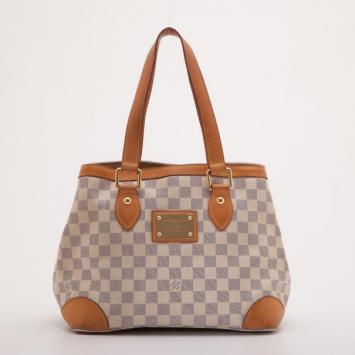 Louis Vuitton White Monogram Hampstead PM
