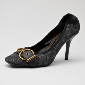 Louis Vuitton Denim Monogram Pointed Toe Pumps Size 37.5