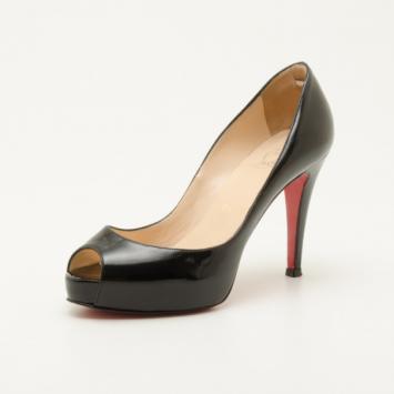 Christian Louboutin Very Prive Black Patent Pumps Size 36