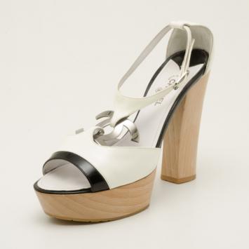 Chanel White and Black Wooden Platform Sandals Size 40.5