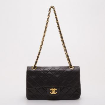 Chanel Vintage Black Lambskin Medium Flap Bag 