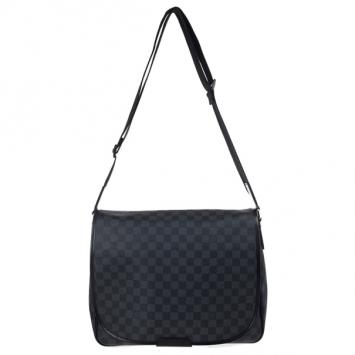 Pre Owned Louis Vuitton Damier Graphite Daniel MM Messenger Bag