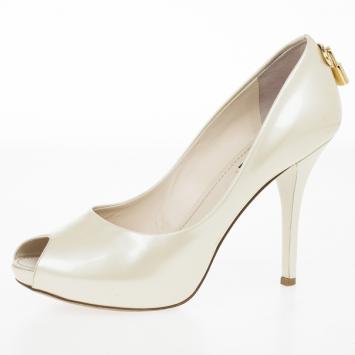 Louis Vuitton Pearl Patent Oh Really! Peep Toe Pumps Size 38