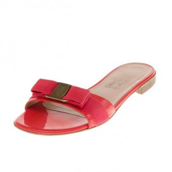 Salvatore Ferragamo Coral Patent Vara Bow Flat Slides Size 38