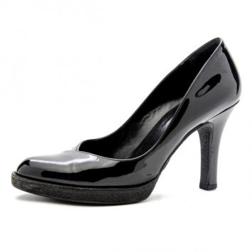 Gucci Black Patent Diamond Vernice Pumps Size 35.5