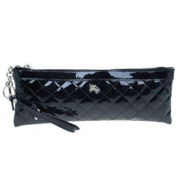 Burberry Black Patent Leather Quilted Wrislet Clutch