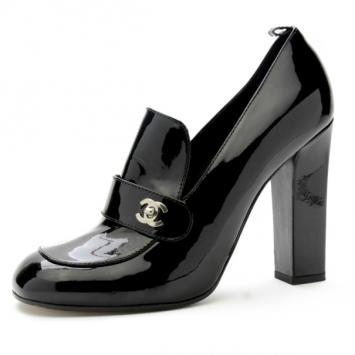 Chanel Black Patent Moccasin Loafer Pumps Size 41